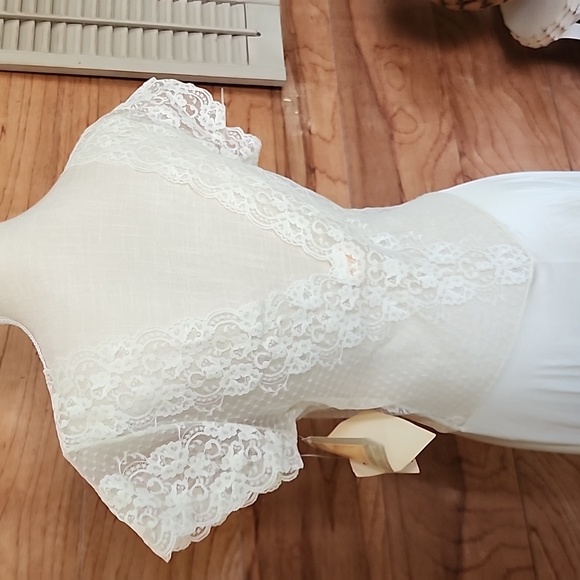 Vintage Val Mode Nightgown with tags - Picture 6 of 9